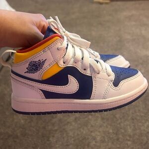 Jordan Kids Mid-Top Sneakers in White, Blue & Yellow